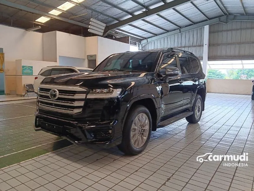 Jual Mobil Toyota Land Cruiser 2024 VX