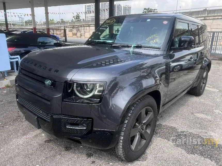 2022 Land Rover Defender 110 D300 SUV