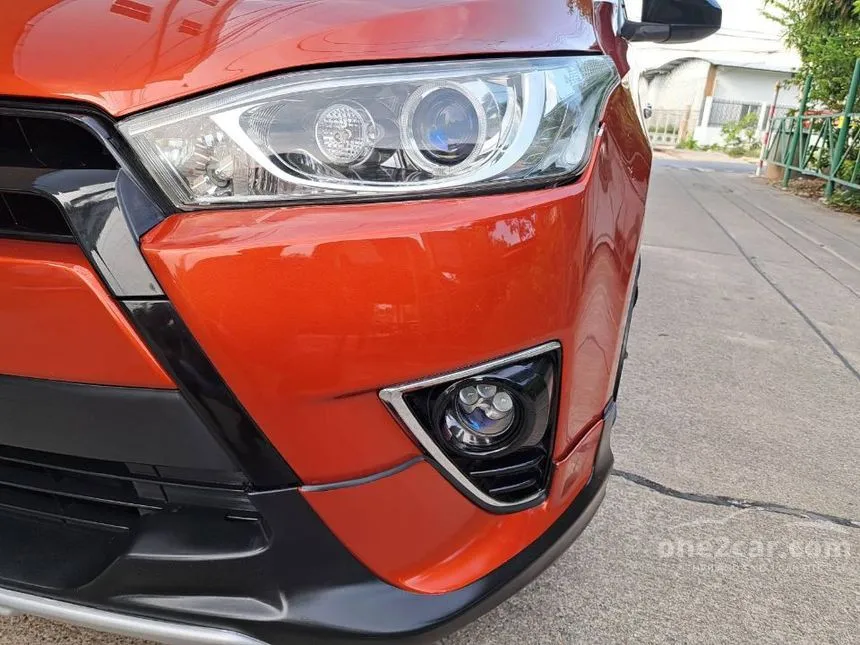 2014 Toyota YARIS E Hatchback