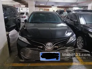 2019 Toyota Camry 2.5 Hybrid Sedan