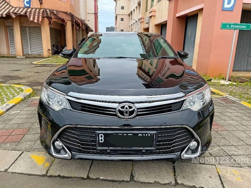 2018 Toyota Camry V Sedan