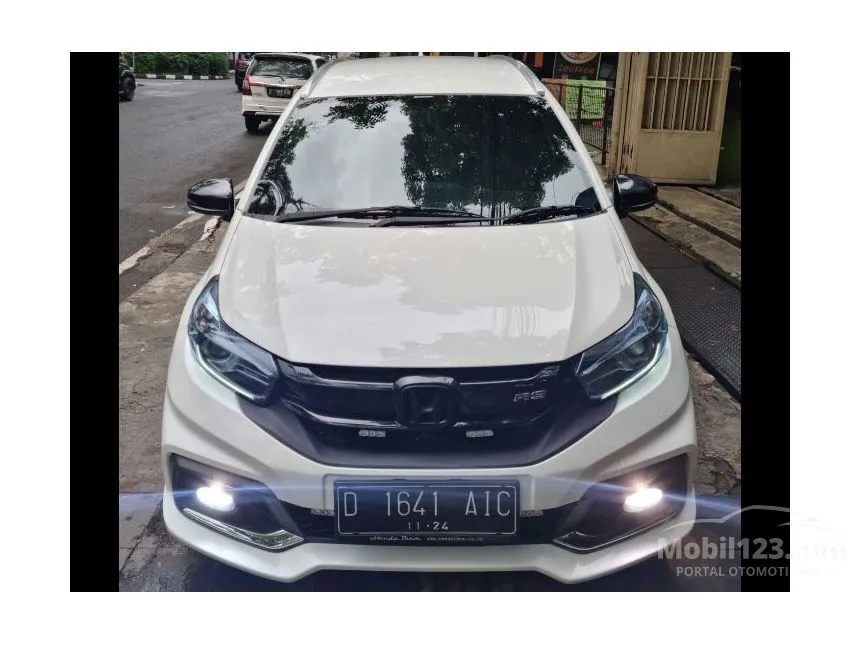 Jual Mobil Honda Mobilio 2019 RS 1.5 di Jawa Barat Automatic MPV Putih Rp 213.000.000