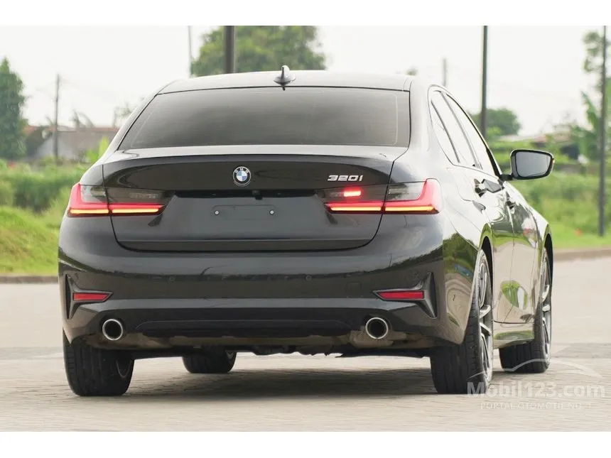 2020 BMW 320i Sport Sedan