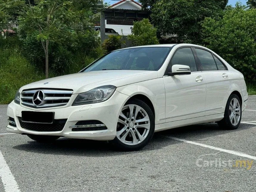 2013 Mercedes-Benz C200 CGI Avantgarde Sedan