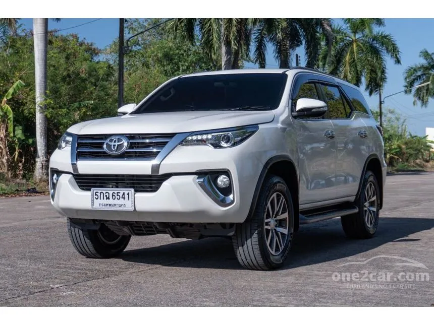 2024 Toyota FORTUNER V SUV