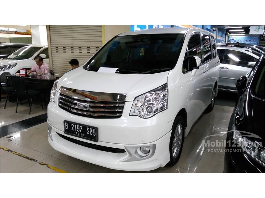 Jual Mobil  Toyota  NAV1 2019 V Limited 2 0 di DKI Jakarta 