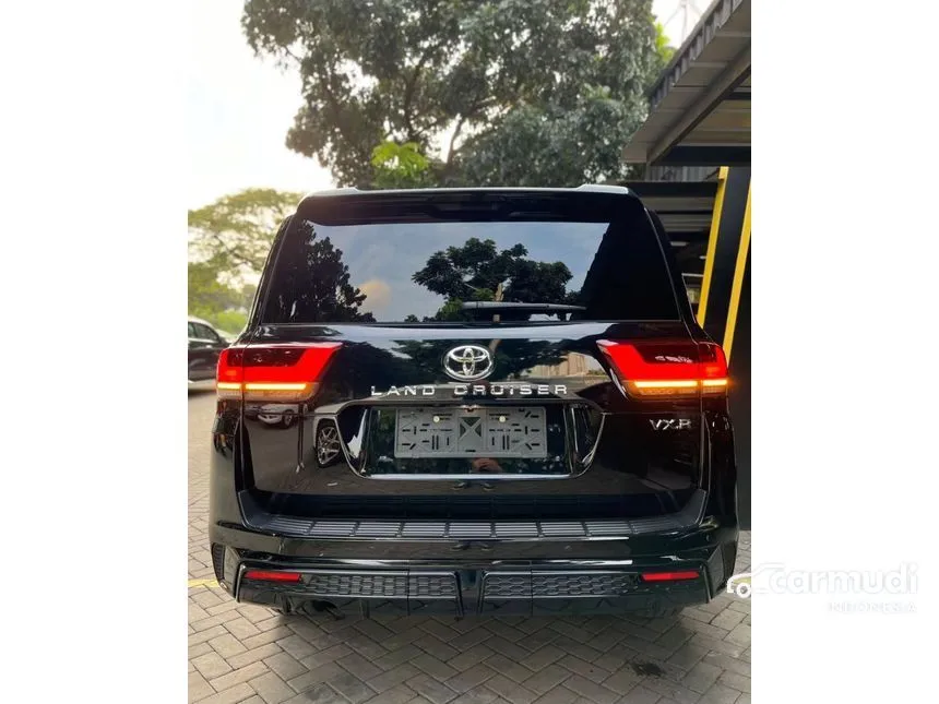 2024 Toyota Land Cruiser 300 VX-R SUV