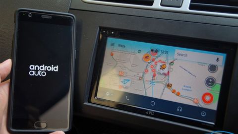 Waze Goes Official On Android Auto