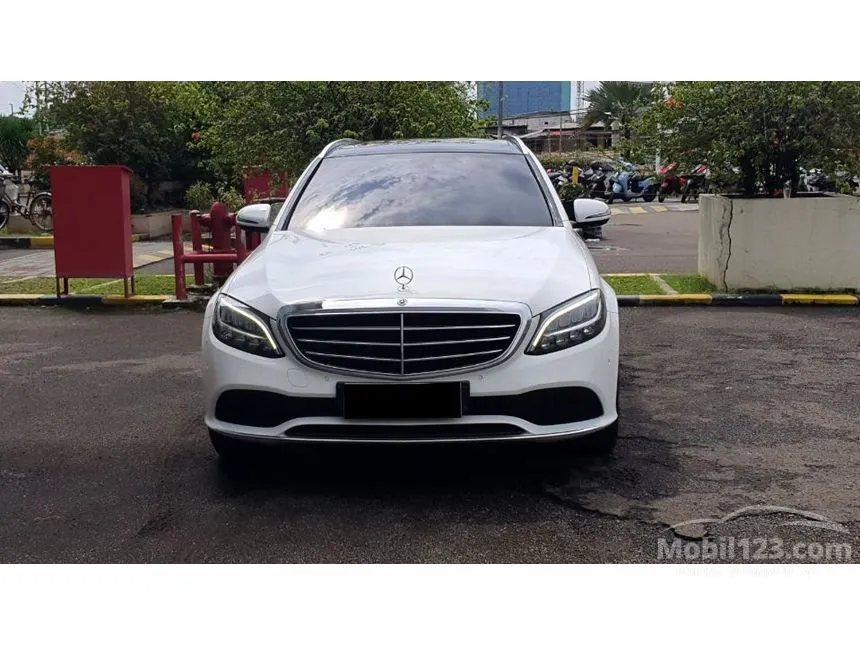 2019 Mercedes-Benz C200 Estate Exclusive Line Wagon