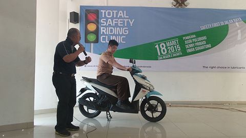 Apakah Anak SMA Paham Safety Riding?
