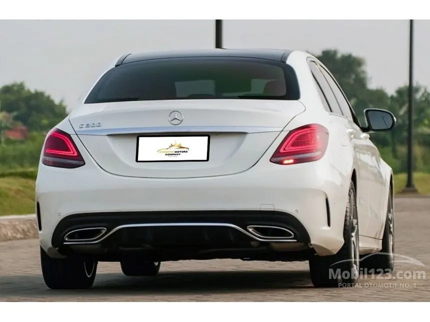 2019 Mercedes-Benz C300 AMG Line Sedan