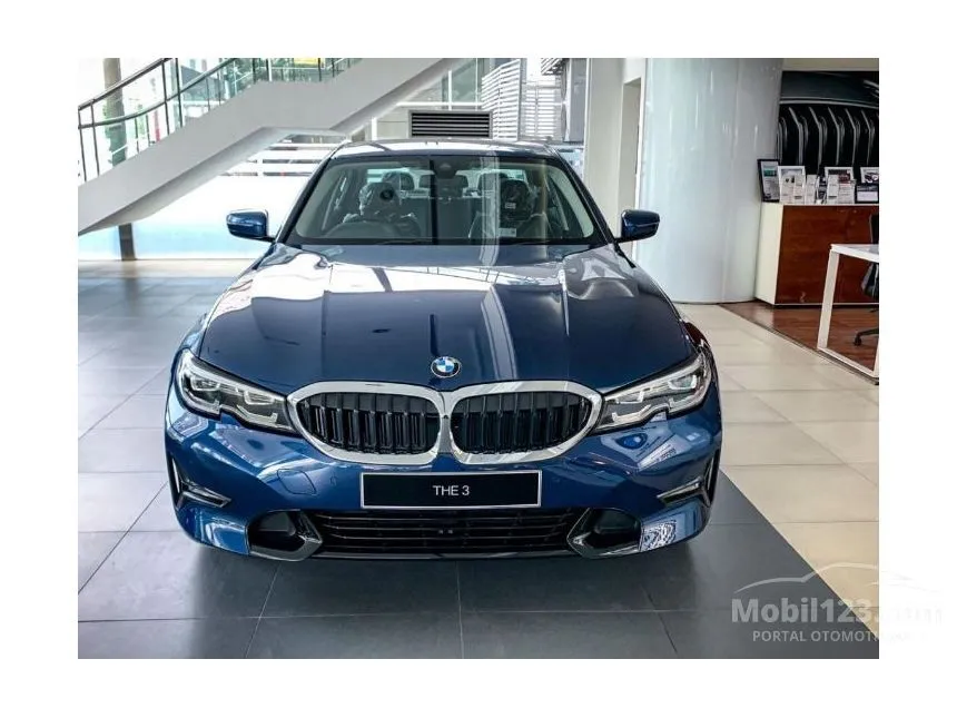 Jual Mobil BMW 320i 2022 Sport 2.0 di DKI Jakarta Automatic Sedan Biru ...