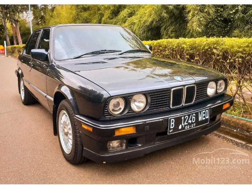 Jual Mobil BMW 318i 1991 1.8 Manual 1.8 di DKI Jakarta Manual Sedan Hitam Rp 110.000.000
