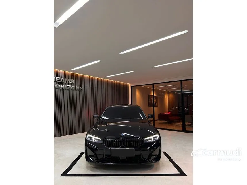2024 BMW 330i M Sport Pro Sedan