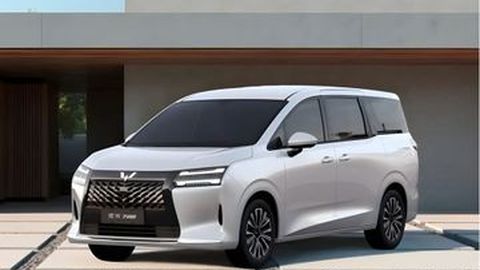Pemerintah Minta Wuling Jual Mobil Listrik Murah 7 Penumpang