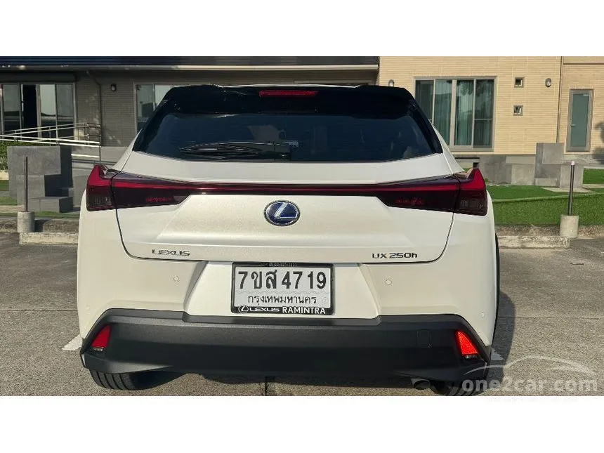 2021 Lexus UX250h Grand Luxury Hatchback