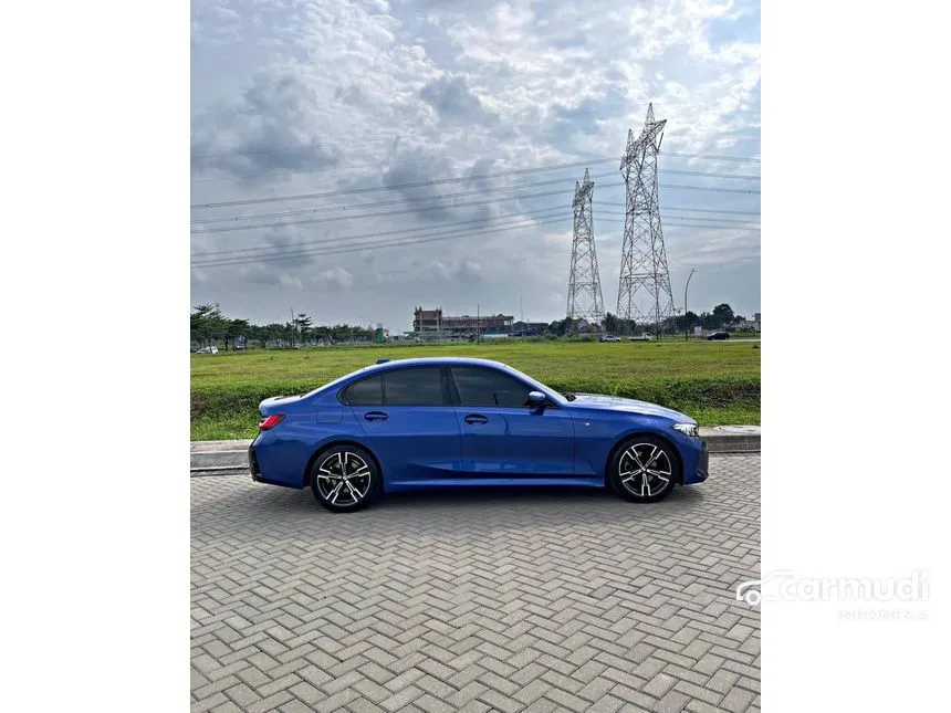 2022 BMW 320i M Sport Sedan