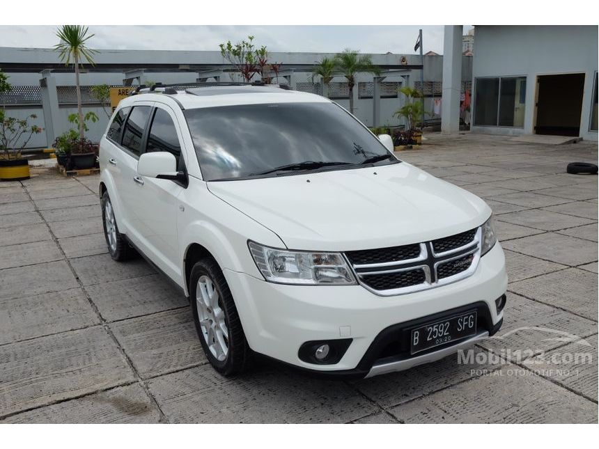 Jual Mobil Dodge Journey 2015 SXT Platinum 2.4 di DKI 