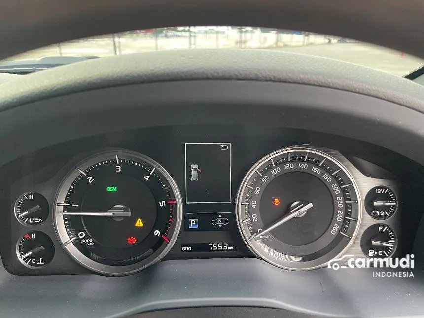 2017 Toyota Land Cruiser 200 VX-R SUV