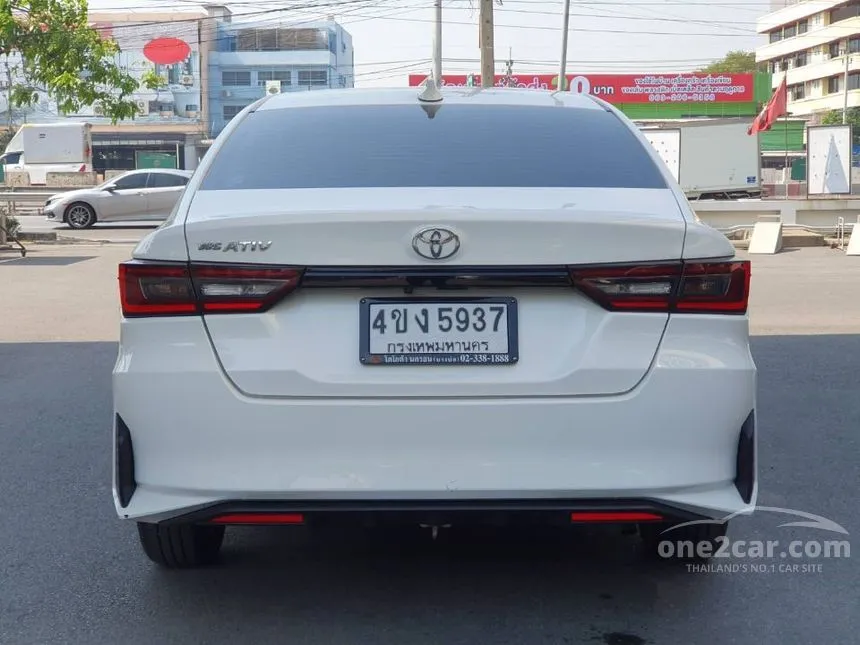 2023 Toyota Yaris Ativ Smart Sedan