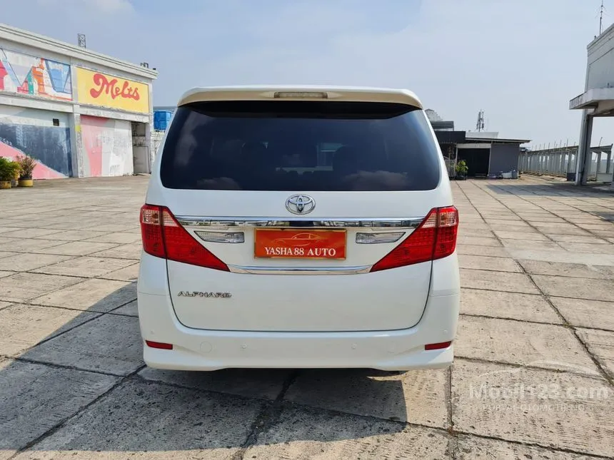 2014 Toyota Alphard X MPV