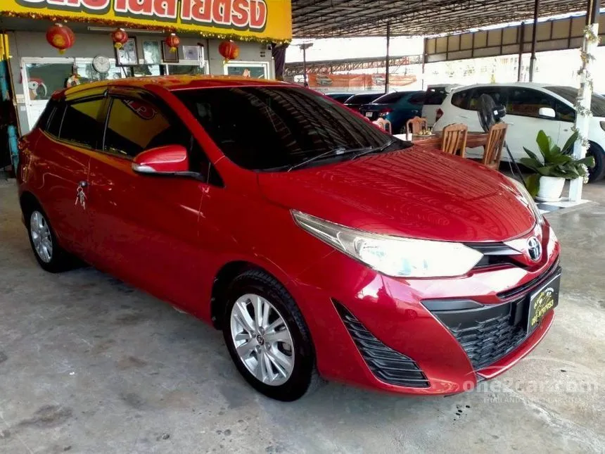 2019 Toyota YARIS E Hatchback