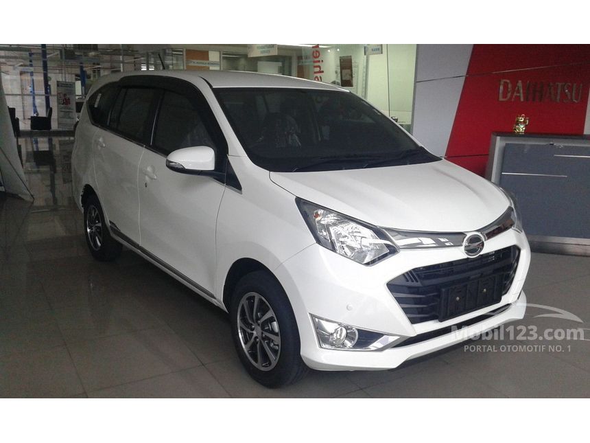 Jual Mobil  Daihatsu Sigra  2019 R 1 2 di DKI Jakarta Manual 