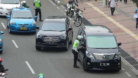 Sepekan Berlaku, 469 Kendaraan Langgar Ganjil-Genap di 25 Lokasi di Jakarta