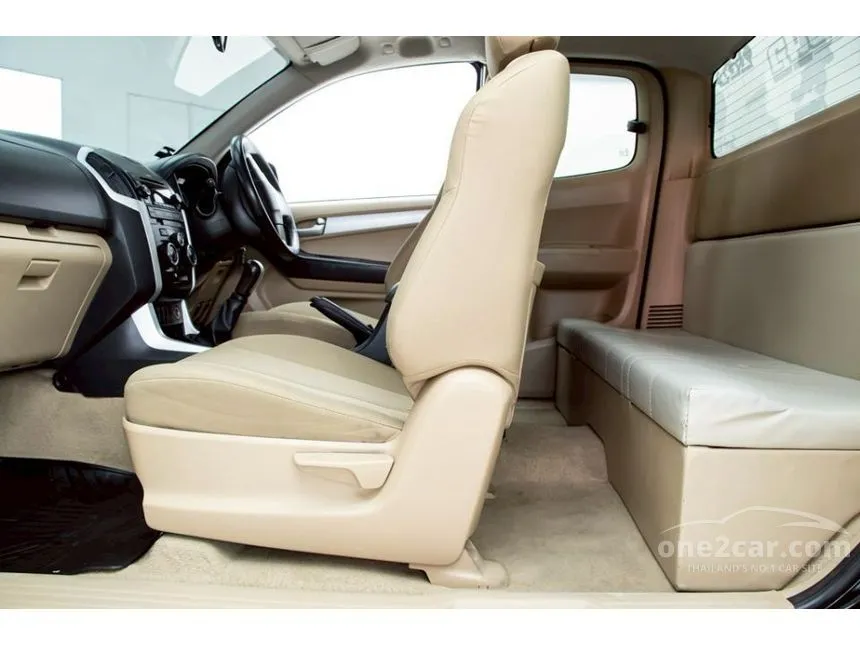 2016 Isuzu D-MAX Hi-Lander Z Space Cab Pickup