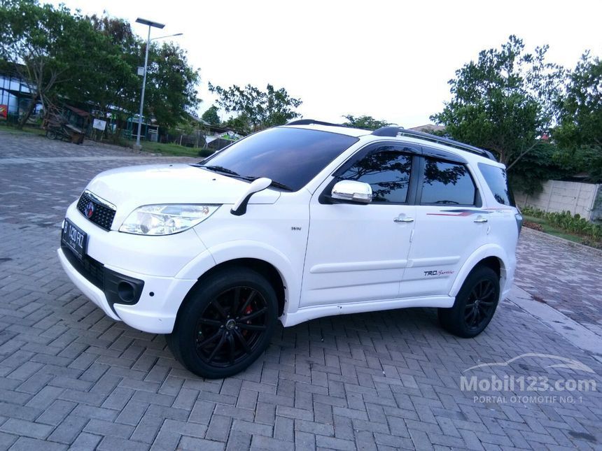 Jual Mobil Toyota Rush 2013  TRD Sportivo 1 5 di Jawa Barat 