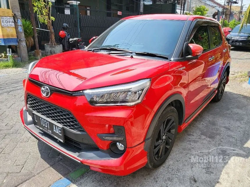 Jual Mobil Toyota Raize 2021 GR Sport 1.0 di Jawa Timur Automatic Wagon Merah Rp 215.000.000
