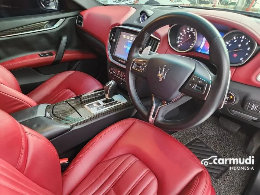 2016 Maserati Ghibli Sedan