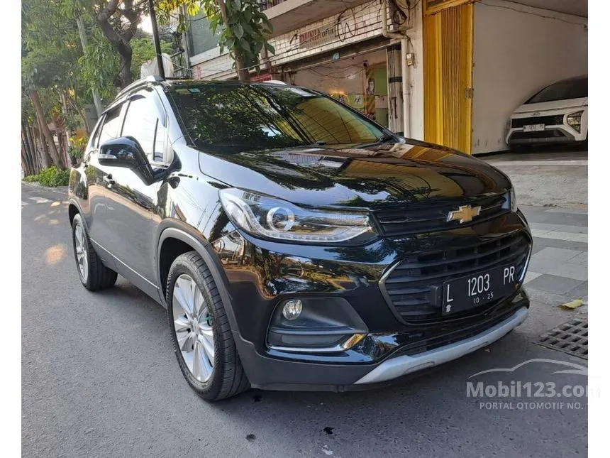 Jual Mobil Chevrolet Trax 2017 LTZ 1.4 di Jawa Timur Automatic SUV Hitam Rp 169.000.000