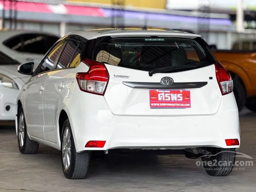 2014 Toyota YARIS E Hatchback