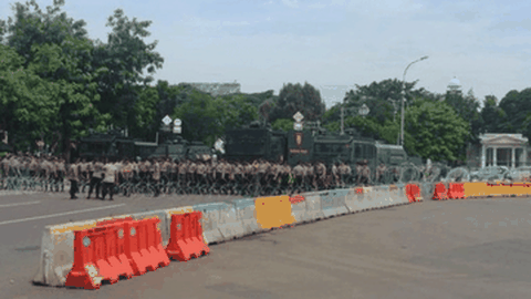 Demo Buruh Depan Istana, Jl. Medan Merdeka Barat Ditutup Sementara