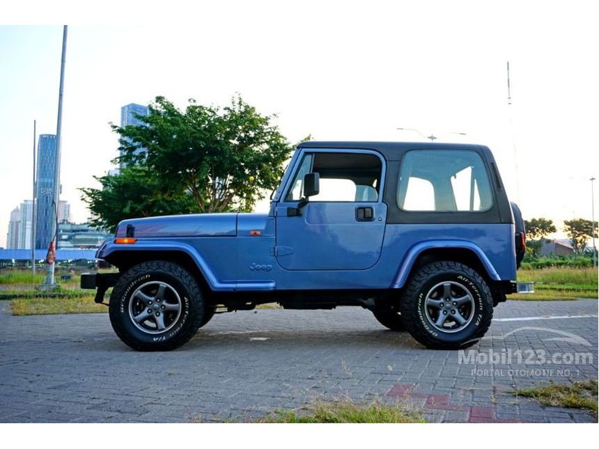 Jual Mobil Jeep Wrangler 1995 4.0 di 