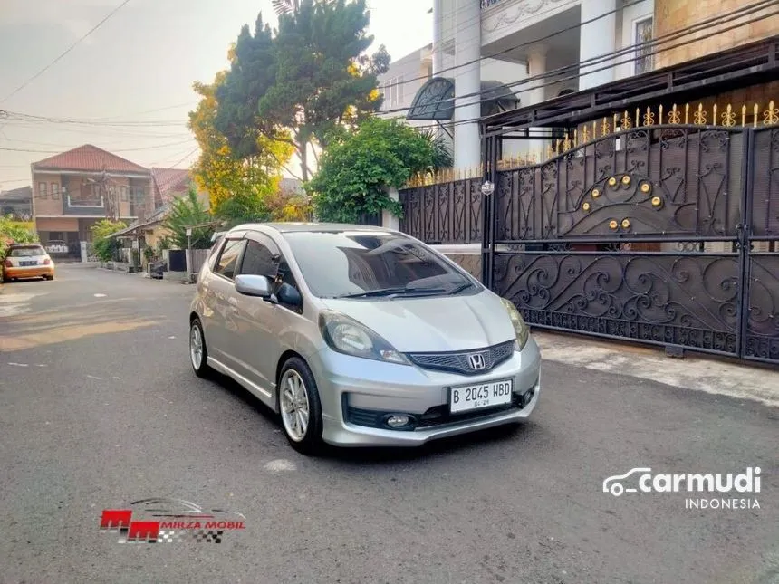 Jual Mobil Honda Jazz 2014 RS 1.5 di DKI Jakarta Automatic Hatchback Abu