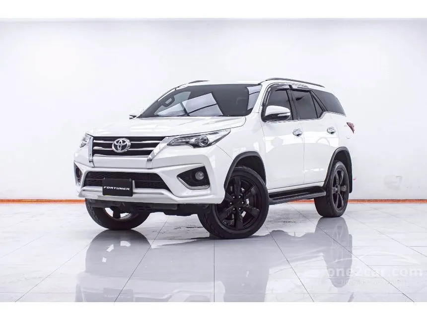 2016 Toyota FORTUNER TRD Sportivo (White) SUV