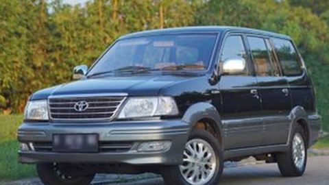 Toyota Kijang Krista Bekas Arief Muhammad Terjual Rp 200 Juta