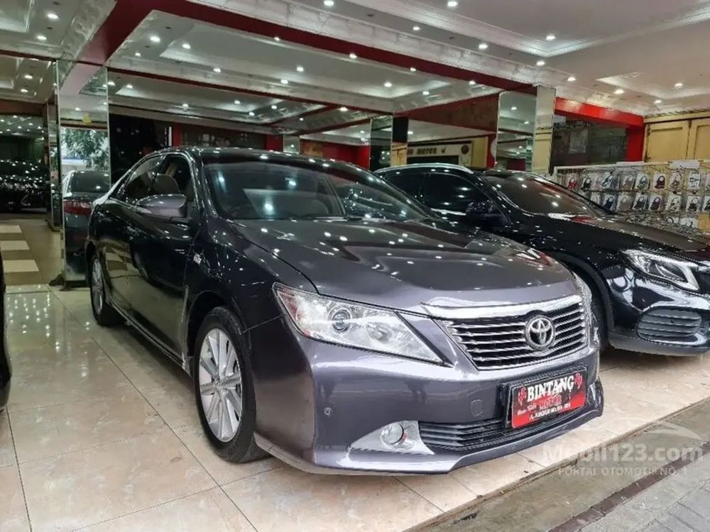 Tampil Mewah dengan Harga Murah, Ini Pilihan Toyota Camry Bekas Terjangkau