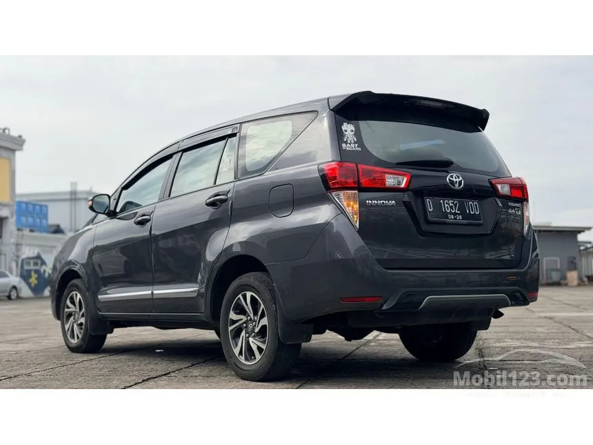2021 Toyota Kijang Innova V MPV