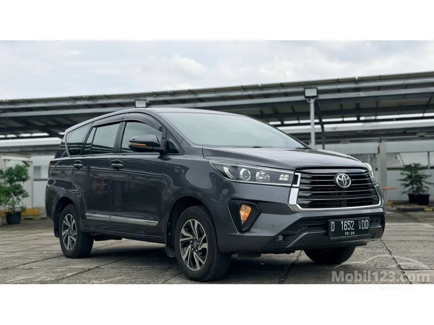 2021 Toyota Kijang Innova V MPV