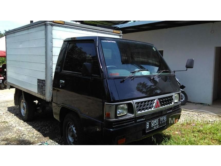 Mobil L300 - Valentine Mobil L300 - Valentine