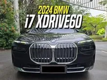 2023 BMW i7 0.0 xDrive60 Gran Lusso Sedan EV Black on Black Electric Listrik xDrive Hitam