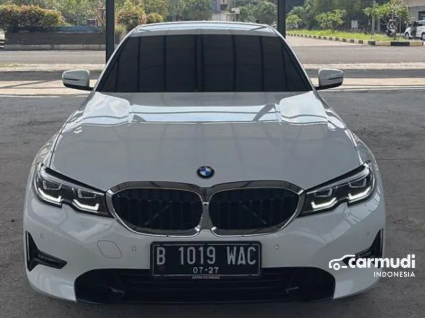 Jual Mobil BMW 320i 2022 Sport 2.0 di DKI Jakarta Automatic Sedan Putih Rp 750.000.000
