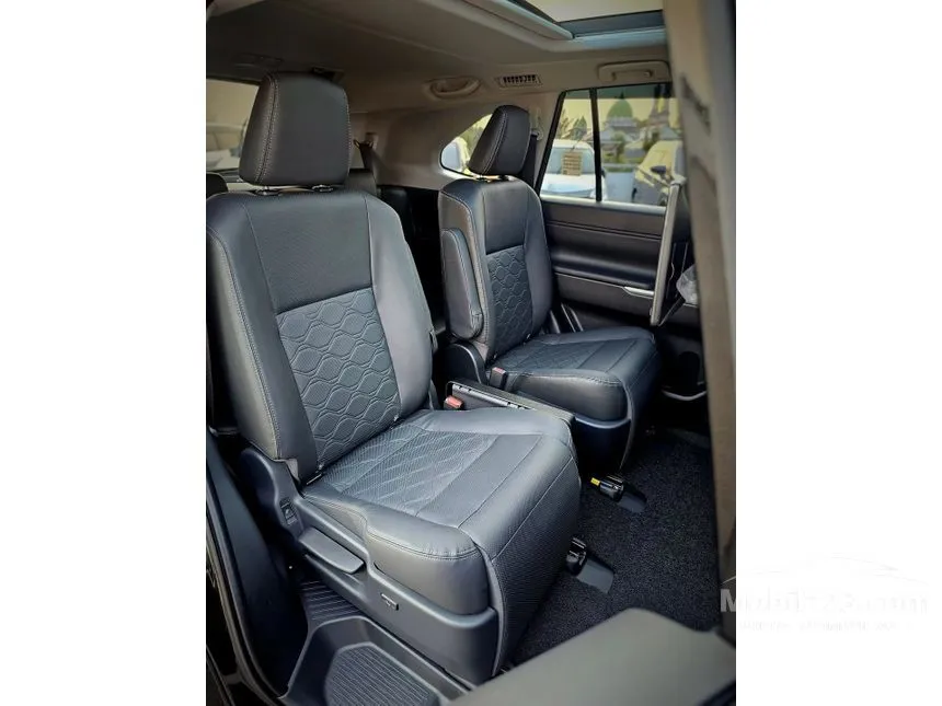 2026 Toyota Kijang Innova Zenix Q HV TSS Modellista (Non Premium Color) MPV