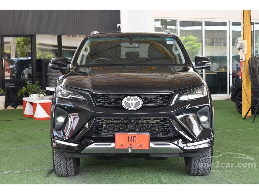 2022 Toyota FORTUNER Leader V SUV