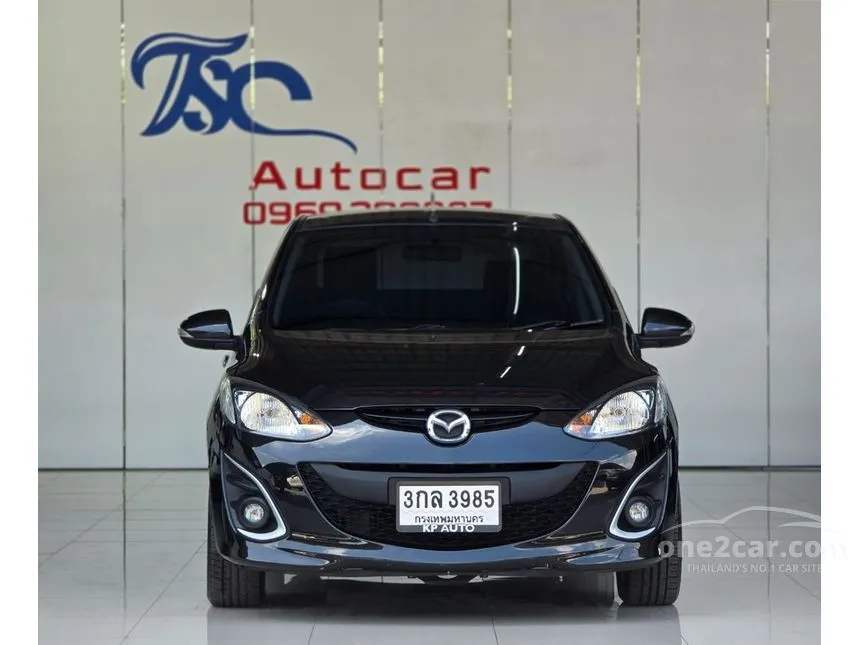 2014 Mazda 2 Elegance Spirit Sedan