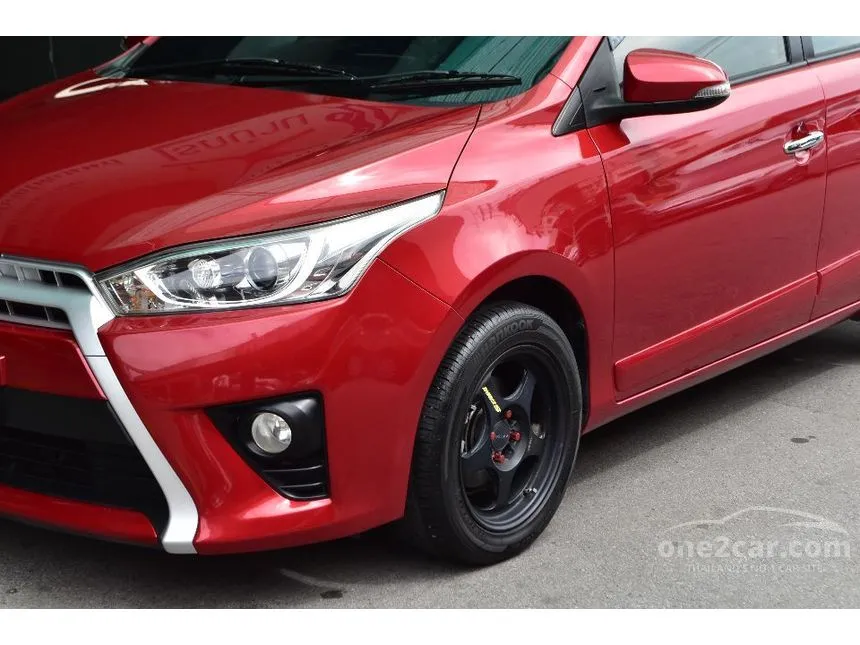 2014 Toyota YARIS G Hatchback
