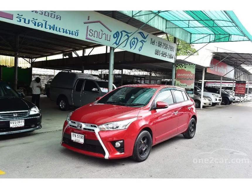 2014 Toyota YARIS G Hatchback